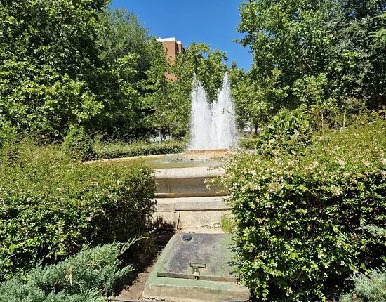 Fuente Jardines Del Almirante Cervera
