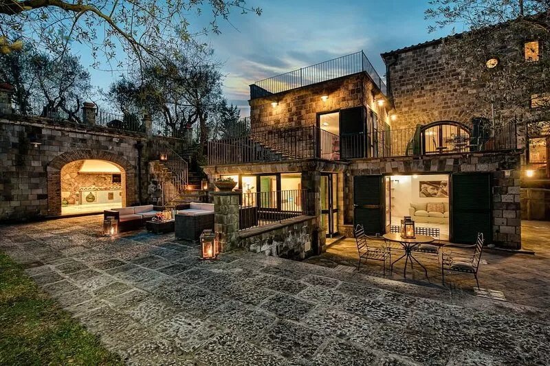 Villa Vesuvio - Luxury, beauty and relaxation in the Sorrento peninsula.