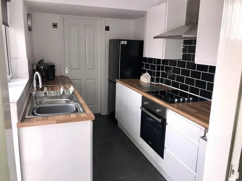 BeRo Terrace, a cosy home only a minutes walk from the beach!