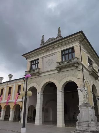 Loggia della Gran Guardia