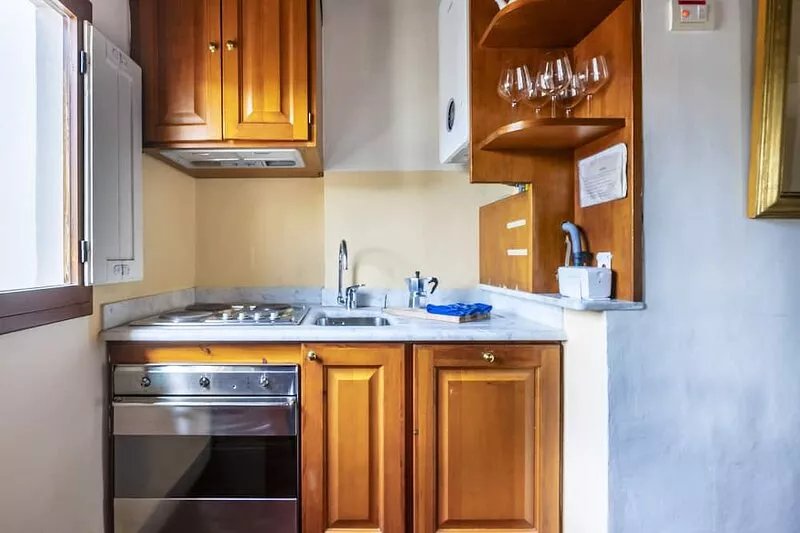 Piazza Santa Croce - Two Bedroom Apartment, Sleeps 4