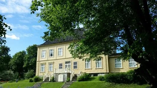 Gulskogen Manor