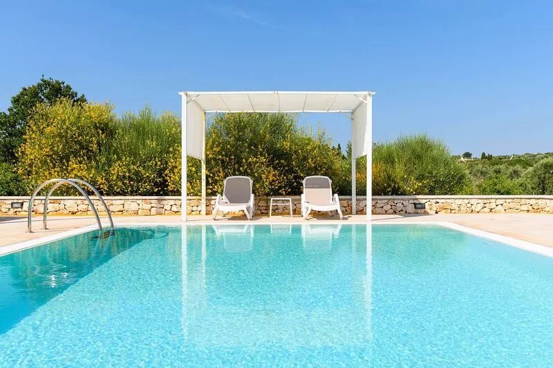 Villa d'Itria with trullo and pool by Wonderful Italy
