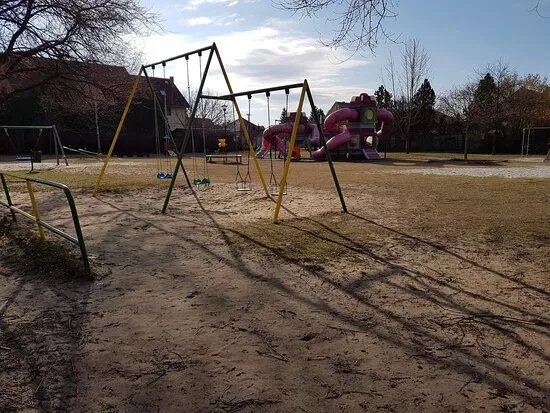 Felsopakonyi Jatszoter