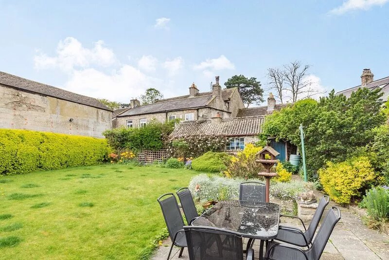 PROSPECT HOUSE, family friendly, with open fire in Middleham