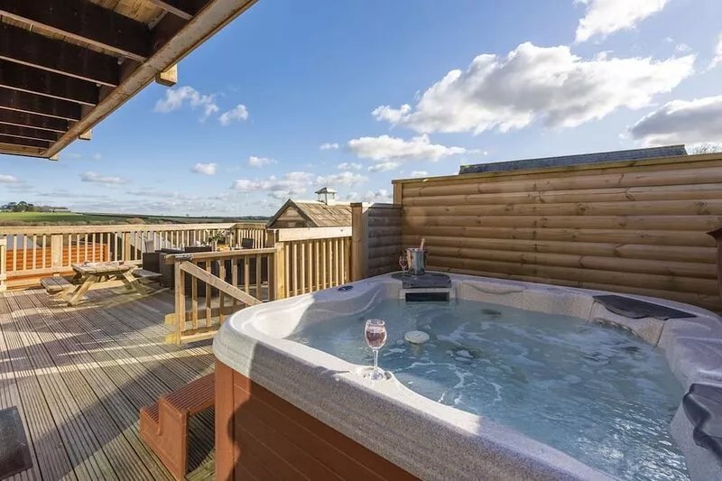 Lodge 40, Retallack Resort & Spa -  a lodge that sleeps 8 guests  in 4 bedrooms