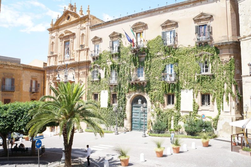 Palazzo dei Giganti