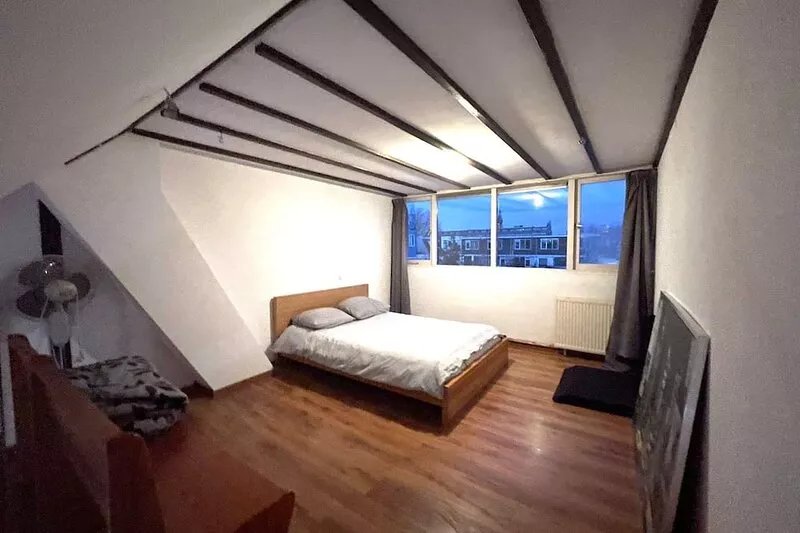 2 Bedroom Central House - Delft - close to train station and center