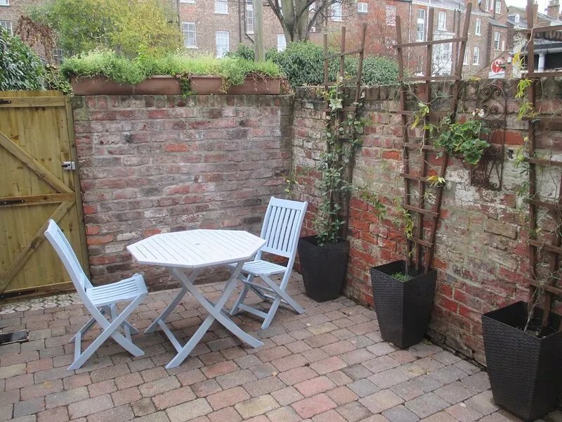 Self contained apartment in York city centre