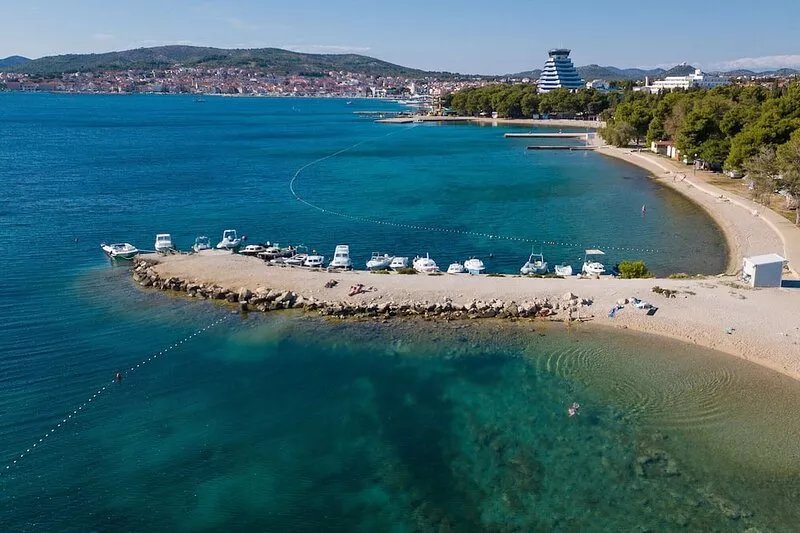 Apartments Ivanka on the beach (79411-A1) - Vodice