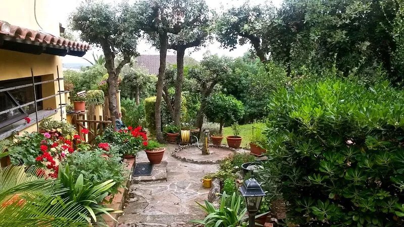 Great Sea views short walk to Beach, private Pool, spacious garden, family villa