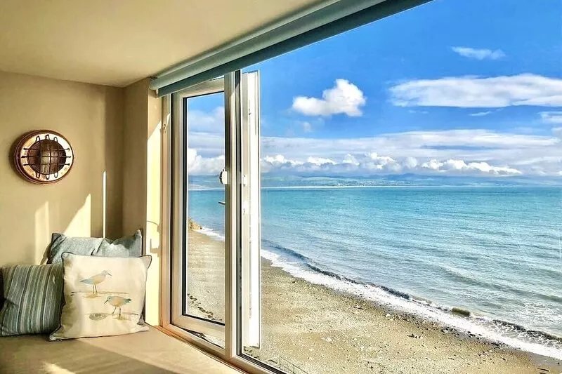 The View! On The Beach ! Seaviews! Village Located Sleeps 2 to 13