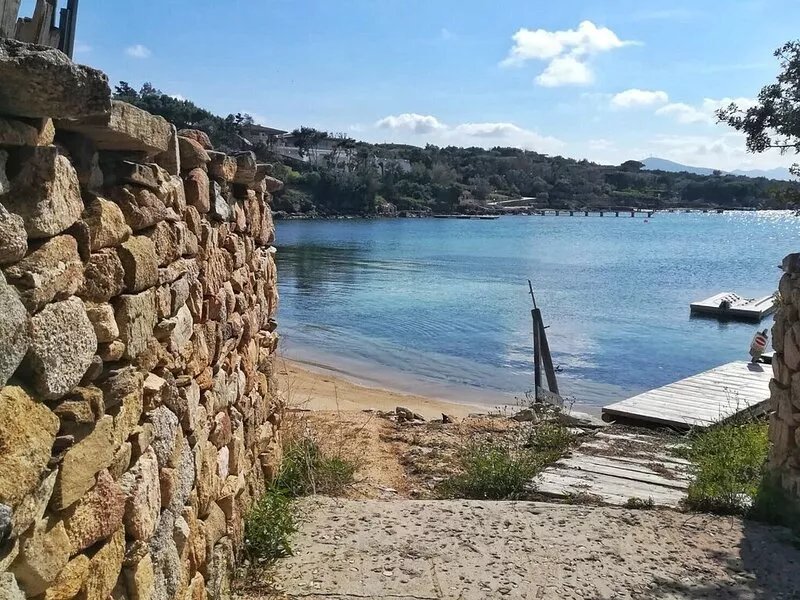 Swimming pool, 200m from the Beach