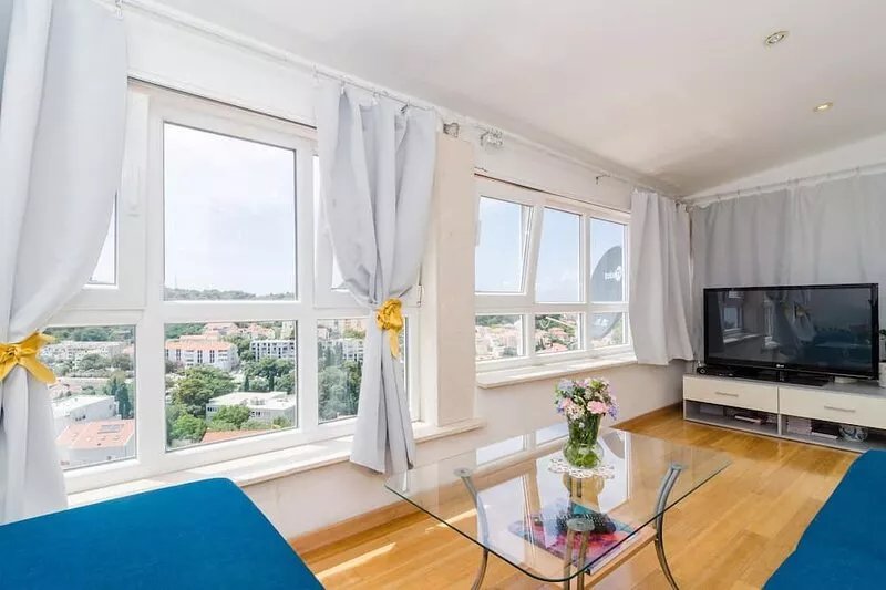 Apartment Emma - Two Bedroom Apartment with Balcony and Sea View