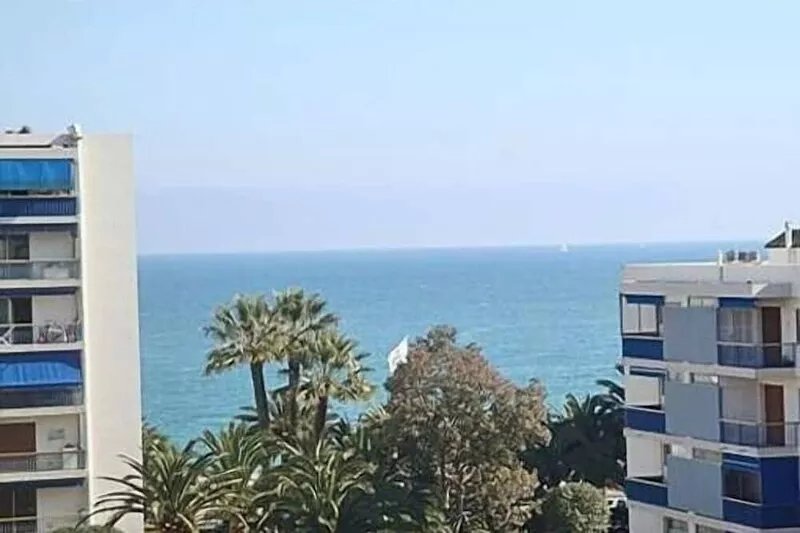 Appt 4 pers 100m from the beach! Beautiful sea view + parking - Cagnes/mer