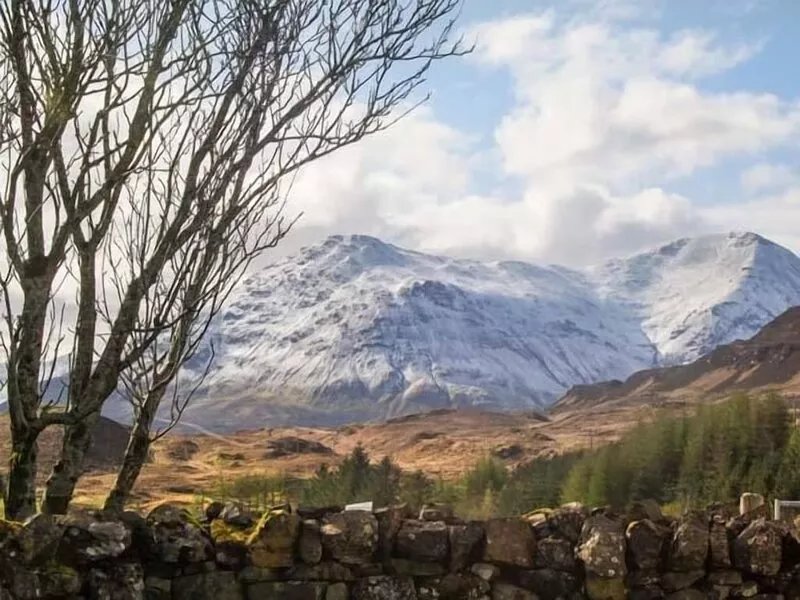 HALF OF 6, pet friendly, with open fire in Portree