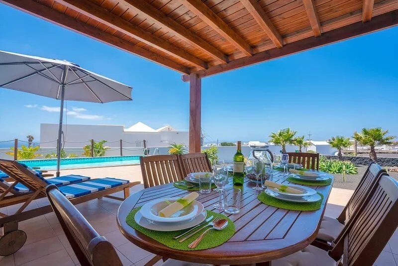 Villa Clara, quiet area in Tias with private pool, heated and barbecue.
