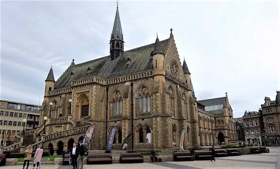 Burns Statue