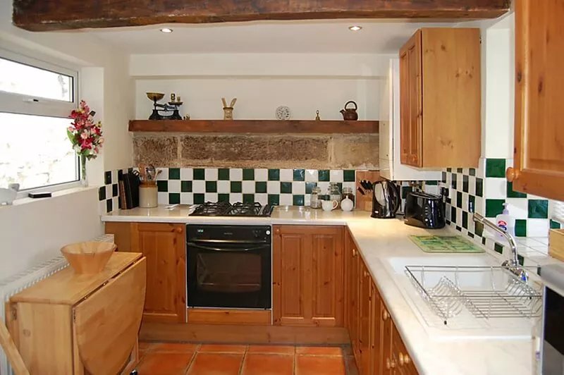 18th Century Stone Cottage, family and pet friendly in Tideswell