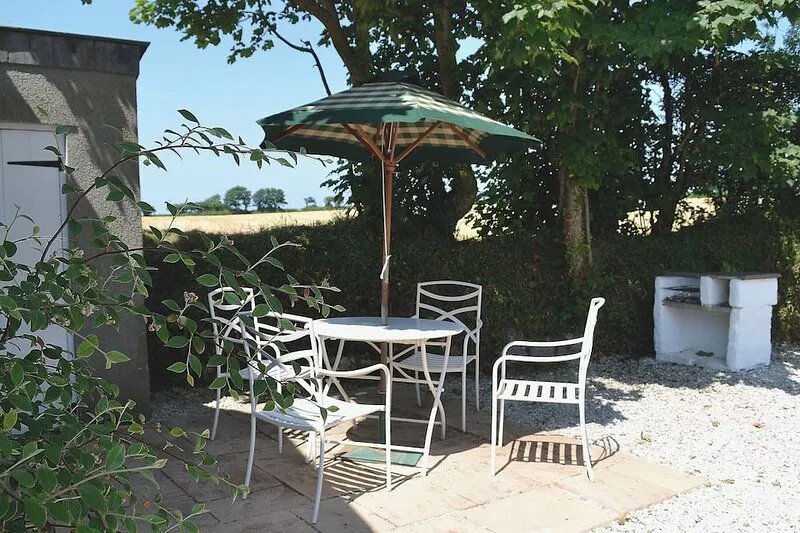 2 bedroom accommodation in Coads Green, near Launceston