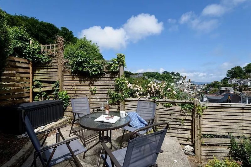 Beautiful Cottage in West Looe with parking