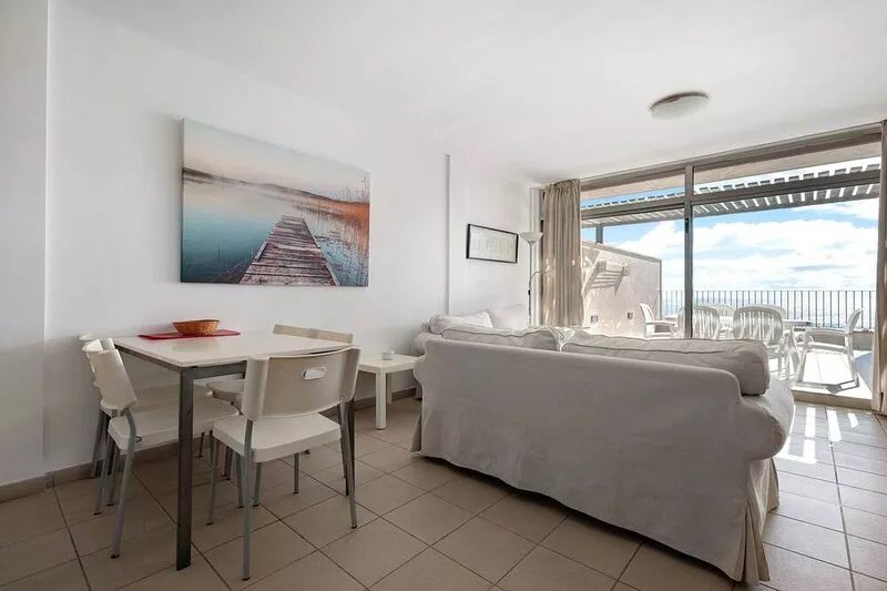 Vacation Apartment "Casa Médano 17" with Sea & Mountain Views & Wi-Fi