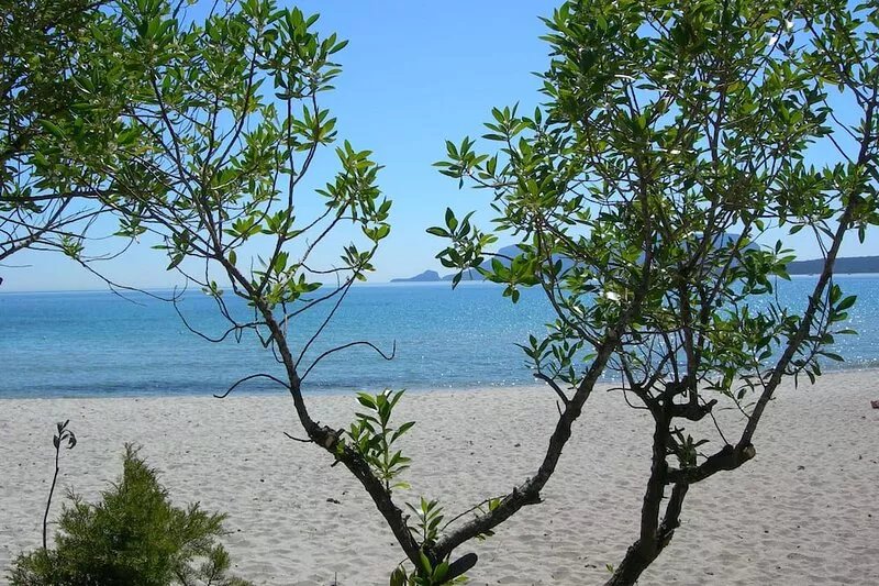 Pretty Independent in Villetta 350 meters from the sea. Private Park