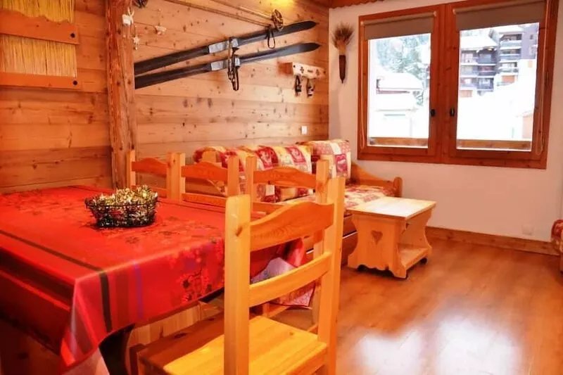 Luxury, comfortable and ideally located along slope