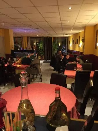 Aux bonheurs d'Asie