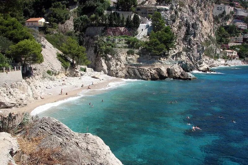 Waterfront property, 43 steps above the beach, 2 miles from Monaco