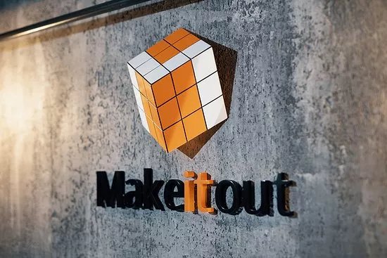 Makeitout