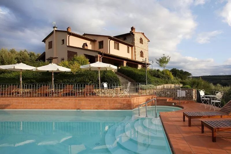 a VILLA in Tuscany exclusively yours!