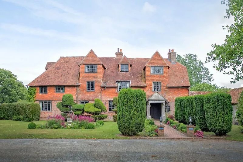 Our charming & comfortable old Manor house sleeps up to 20, with Jacuzzi & Pool.