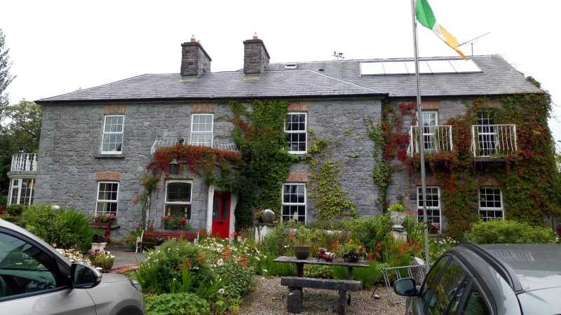 Caheroyn House