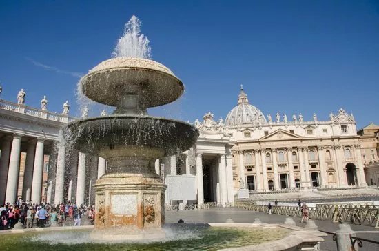 Fontane di Piazza San Pietro