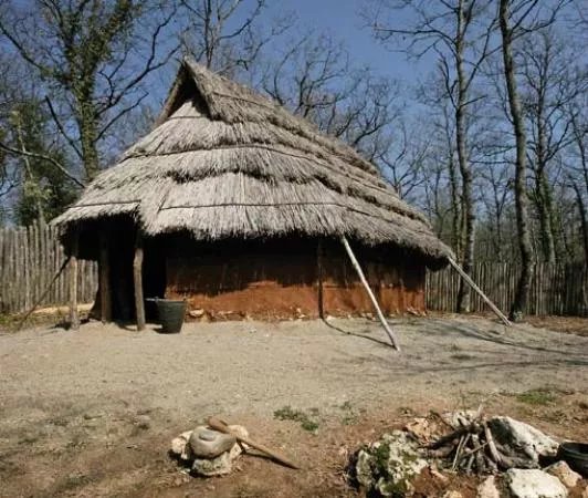 Museo Civico per la Preistoria del Monte Cetona & Parco e Archeodromo di Belverde