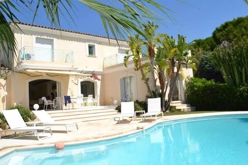 RECENT VILLA WITH SEA VIEW AT 800 METERS OF THE BEACH