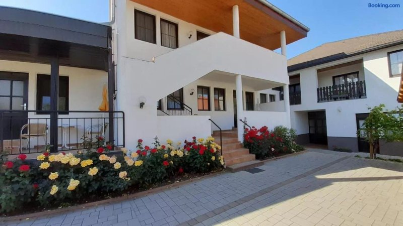 Ferienwohnungen & Weingut Kroiss Silvia