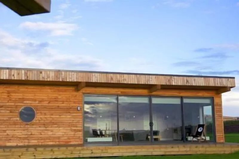 Lodge 17 - 3 Bed Sea-View  -  a john o'groat that sleeps 6 guests  in 3 bedrooms