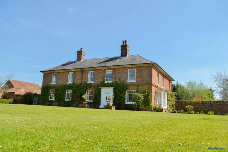Sankence Lodge