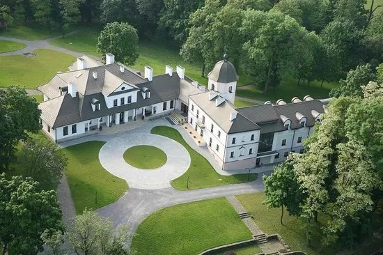 Salon Win Karpackich