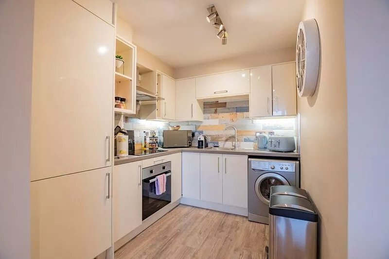 Water view duplex apartment. 3 mins walk to all the top spots of the city