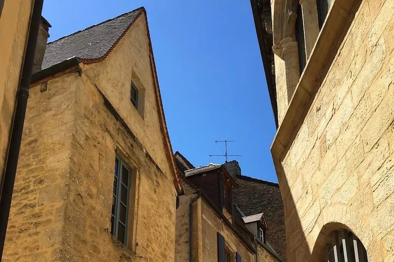 charming house in the city médiéviale