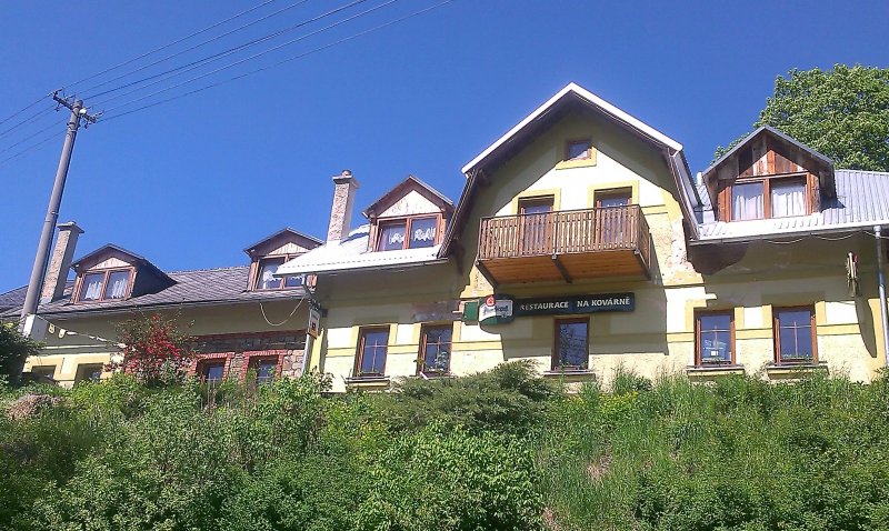 Restaurace A Penzion Na Kovarne