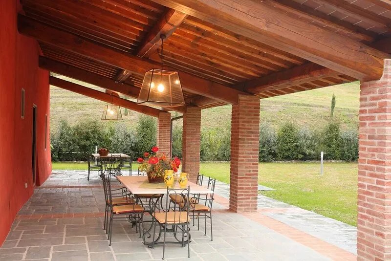Stunning villa,Saltwaterpool,Sauna,Wi-Fi,fenced garden,table tennis,BBQ,sleep 16