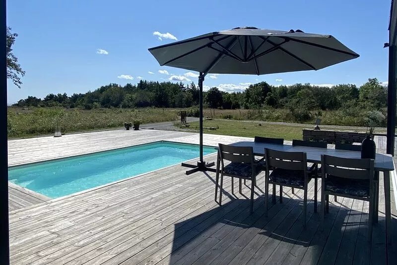 Modern house with stunning ocean view and heated private pool