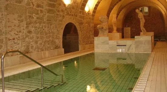 Balneario de Banos de Montemayor