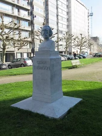 Buste de Cesar Thomson
