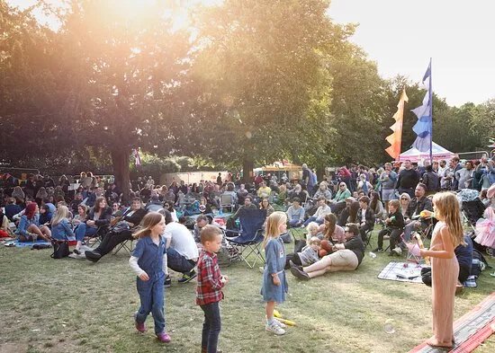 Leigh Folk Festival