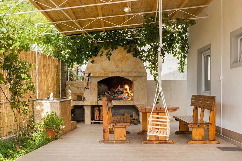 Nice home in Tugare with outdoor swimming pool